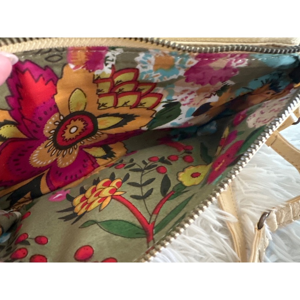 Latico leather zippered crossbody bag - Picture 9 of 9